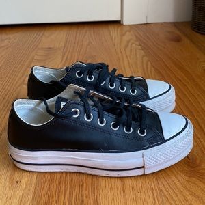Chuck Taylor Leather Platform Converse